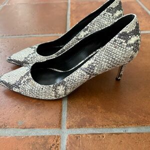 M. Gemi Snakeskin Pattern Heels - Black and Gray